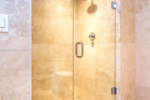 Copropriété à vendre à Miami Beach, Floride: 1 chambre, 80.45 m2 № 1979528 - photo 17