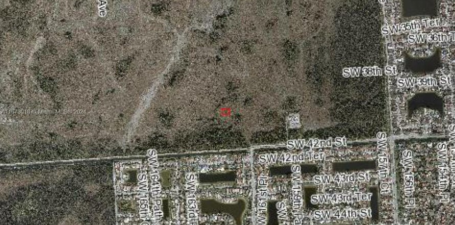 Land in Miami, Florida № 1863052