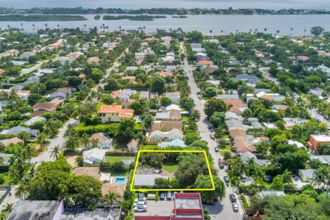 Land in West Palm Beach, Florida № 1024536 - photo 1