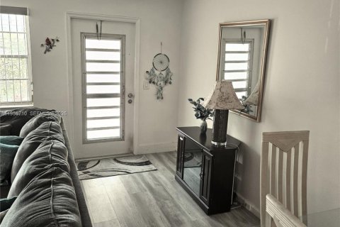 Купить кондоминиум в Дирфилд-Бич, Флорида 1 спальня, 65.03м2, № 2022218 - фото 2