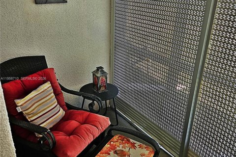 Купить кондоминиум в Дирфилд-Бич, Флорида 1 спальня, 65.03м2, № 2022218 - фото 10