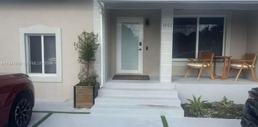 Villa ou maison à Miami, Floride 3 chambres, 119.66 m2 № 2008654