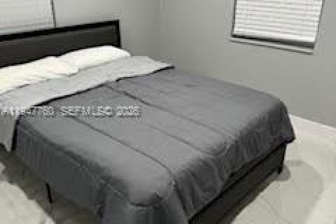 Villa ou maison à vendre à Miami, Floride: 3 chambres, 119.66 m2 № 2008654 - photo 16