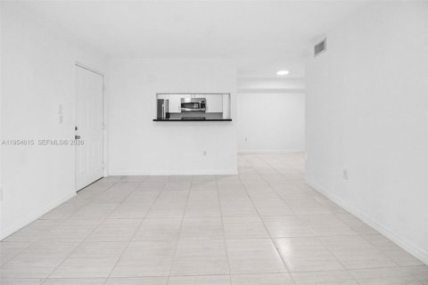 Copropriété à vendre à Miramar, Floride: 1 chambre, 55.74 m2 № 2010919 - photo 6