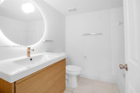 Copropriété à vendre à Miramar, Floride: 1 chambre, 55.74 m2 № 2010919 - photo 9