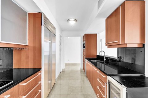 Condominio en venta en Miami, Florida, 2 dormitorios, 142.05 m2 № 1768766 - foto 14