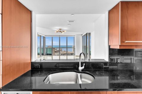 Condominio en venta en Miami, Florida, 2 dormitorios, 142.05 m2 № 1768766 - foto 9