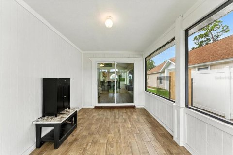 House in Sanford, Florida 3 bedrooms, 119.75 sq.m. № 1823001 - photo 24