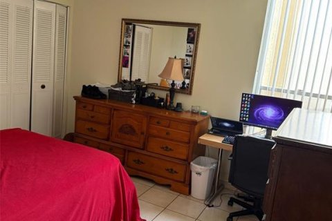 Condo in Miami, Florida, 3 bedrooms  № 1824327 - photo 15