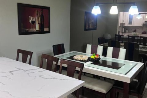 Condo in Miami, Florida, 3 bedrooms  № 1824327 - photo 11