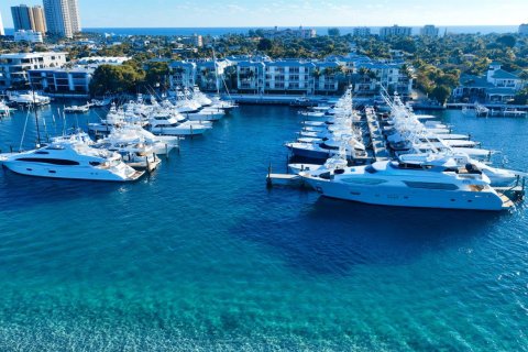 Condo in Riviera Beach, Florida, 2 bedrooms № 2190047 - photo 6