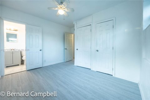 Снять в аренду виллу или дом в Форт-Лодердейл, Флорида 3 спальни, 167.41м2, № 2043988 - фото 10