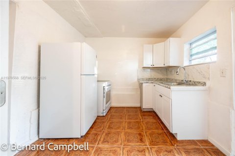 Снять в аренду виллу или дом в Форт-Лодердейл, Флорида 3 спальни, 167.41м2, № 2043988 - фото 15