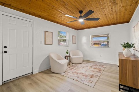 Villa ou maison à vendre à Tampa, Floride: 4 chambres, 138.33 m2 № 2138100 - photo 7