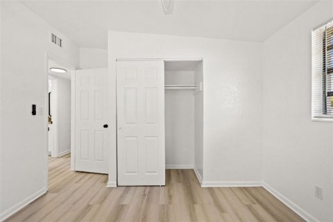 Villa ou maison à vendre à Tampa, Floride: 4 chambres, 138.33 m2 № 2138100 - photo 26