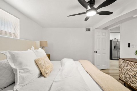 Villa ou maison à vendre à Tampa, Floride: 4 chambres, 138.33 m2 № 2138100 - photo 17