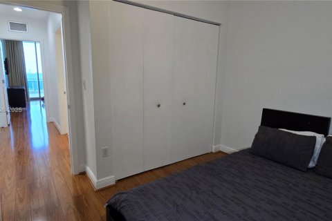 Condo in North Bay Village, Florida, 3 bedrooms  № 1970115 - photo 27