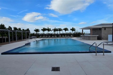 Condo in North Bay Village, Florida, 3 bedrooms  № 1970115 - photo 29