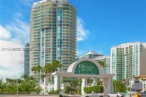 Снять в аренду кондоминиум в Санни-Айлс-Бич, Флорида 2 спальни, 165.92м2, № 2005382 - фото 3