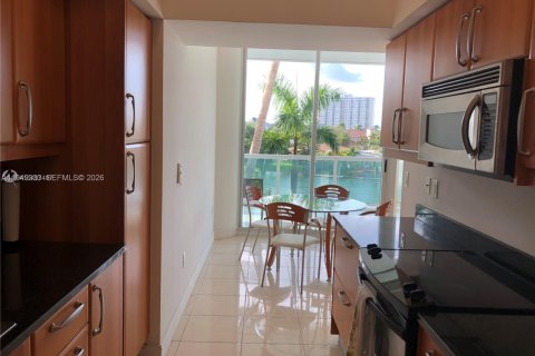 Снять в аренду кондоминиум в Санни-Айлс-Бич, Флорида 2 спальни, 165.92м2, № 2005382 - фото 13