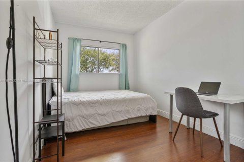 Townhouse in Sunrise, Florida 3 bedrooms, 140.47 sq.m. № 1804619 - photo 22
