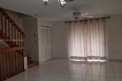 Copropriété à vendre à Miami, Floride: 3 chambres, 126.72 m2 № 2307051 - photo 3