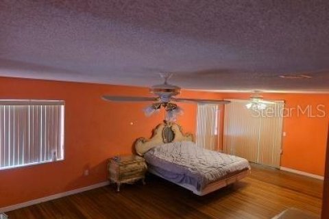 House in Palm Coast, Florida 3 bedrooms, 258.27 sq.m. № 2235957 - photo 11
