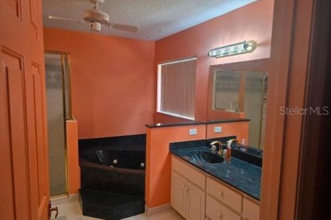 House in Palm Coast, Florida 3 bedrooms, 258.27 sq.m. № 2235957 - photo 3