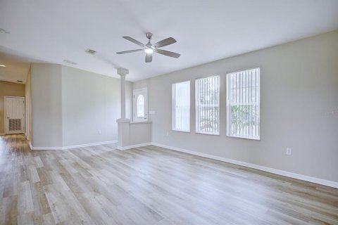Villa ou maison à vendre à Wauchula, Floride: 4 chambres, 204.76 m2 № 2323191 - photo 6