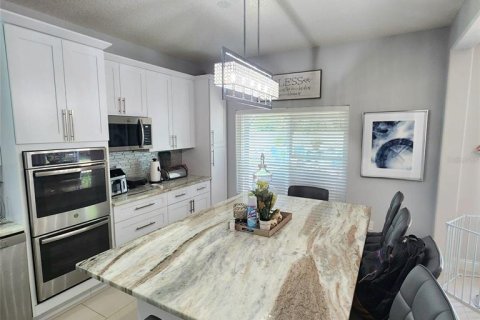Casa en alquiler en Orlando, Florida, 4 dormitorios, 260.78 m2 № 1798593 - foto 7