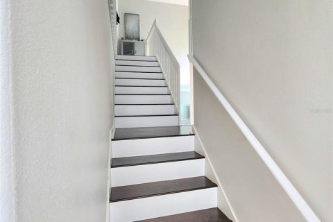 Casa en alquiler en Orlando, Florida, 4 dormitorios, 260.78 m2 № 1798593 - foto 16