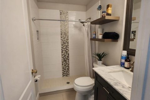 Casa en alquiler en Orlando, Florida, 4 dormitorios, 260.78 m2 № 1798593 - foto 20