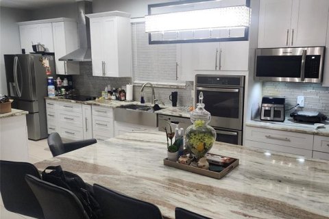 Casa en alquiler en Orlando, Florida, 4 dormitorios, 260.78 m2 № 1798593 - foto 9