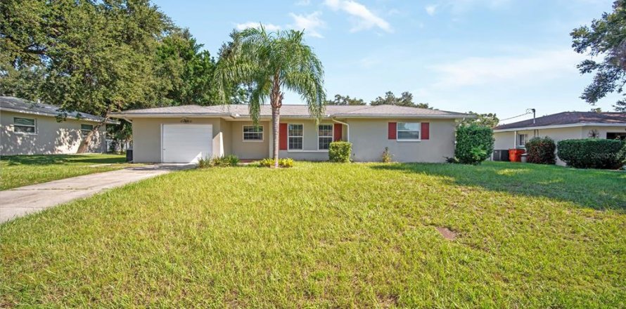 Casa en Clearwater, Florida 4 dormitorios, 127.46 m2 № 1900854