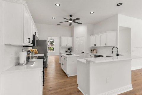 Casa en venta en Lady Lake, Florida, 3 dormitorios, 239.59 m2 № 1736385 - foto 17