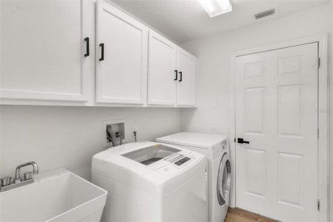 Casa en venta en Lady Lake, Florida, 3 dormitorios, 239.59 m2 № 1736385 - foto 26