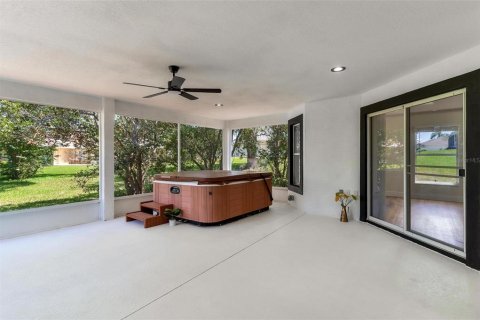 Casa en venta en Lady Lake, Florida, 3 dormitorios, 239.59 m2 № 1736385 - foto 6