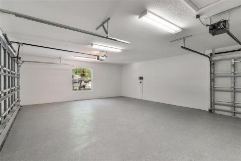 Casa en venta en Lady Lake, Florida, 3 dormitorios, 239.59 m2 № 1736385 - foto 5
