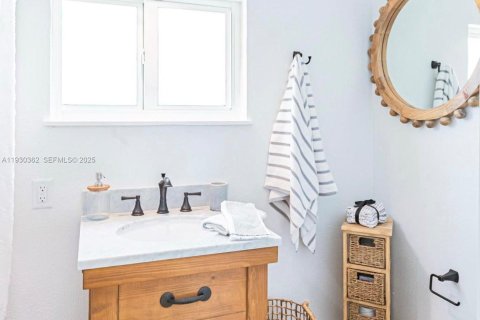 Купить виллу или дом в Исламорада, Вилладж оф Айлендс, Флорида 4 спальни, 243.78м2, № 1989141 - фото 20