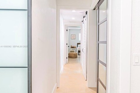 Купить виллу или дом в Исламорада, Вилладж оф Айлендс, Флорида 4 спальни, 243.78м2, № 1989141 - фото 15