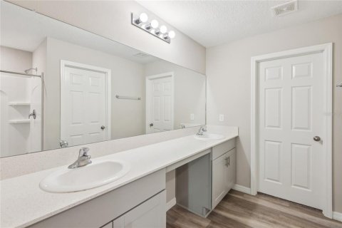 House in Riverview, Florida 5 bedrooms, 272.85 sq.m. № 1873347 - photo 23