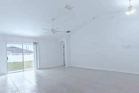 Casa en alquiler en Palm Coast, Florida, 3 dormitorios, 148.64 m2 № 1901019 - foto 4