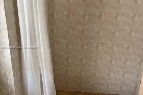 Immobilier commercial à vendre à Miami, Floride: 322.37 m2 № 2017364 - photo 14