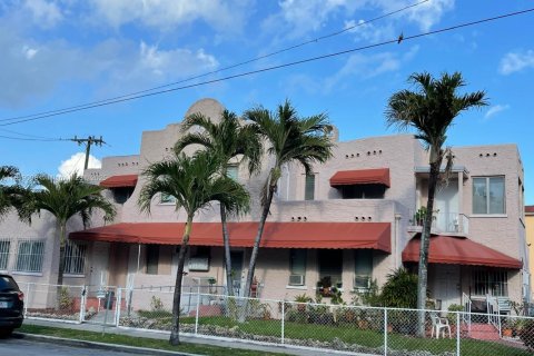 Commercial property in Miami, Florida 322.37 sq.m. № 2017364