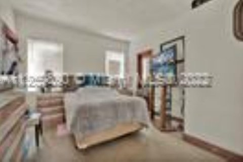 Immobilier commercial à vendre à Miami, Floride: 322.37 m2 № 2017364 - photo 30