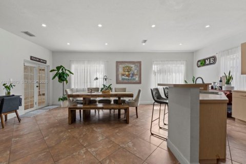 Купить виллу или дом в Катлер-Бей, Флорида 4 спальни, 239.78м2, № 2044490 - фото 24