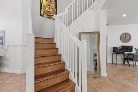 Купить виллу или дом в Катлер-Бей, Флорида 4 спальни, 239.78м2, № 2044490 - фото 17