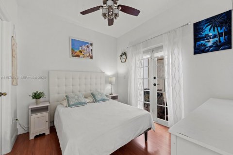 Купить виллу или дом в Катлер-Бей, Флорида 4 спальни, 239.78м2, № 2044490 - фото 25