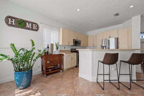 Купить виллу или дом в Катлер-Бей, Флорида 4 спальни, 239.78м2, № 2044490 - фото 21