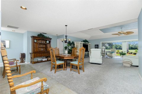 Villa ou maison à vendre à Lake Suzy, Floride: 2 chambres, 213.68 m2 № 2099116 - photo 15